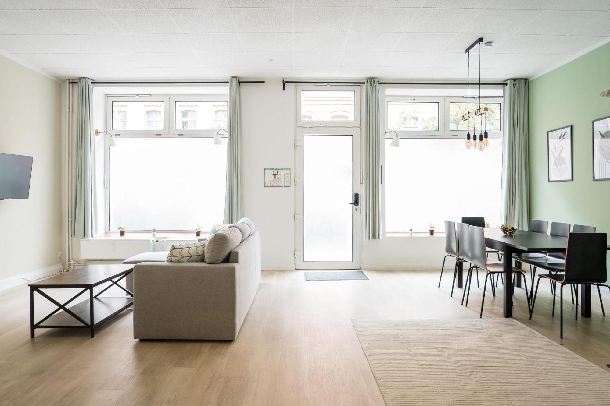 Spacious Family With 2 Bedrooms Berlín